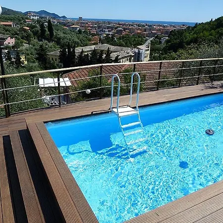 Sleeps 2 Pool Air Con Wifi Apartament *